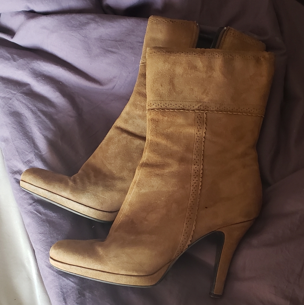 Brown leather bandalino boots